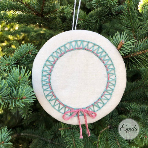 wreath Christmas ornament.